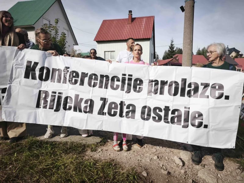 (FOTO) Na Žabljaku protest ekoloških NVO povodom 35 godina ekološke države