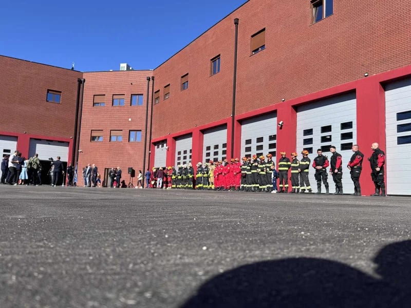 (FOTO) Otvoren novi vatrogasno-spasilački dom, Tadić: Danas naša jedinica dobija novu kuću