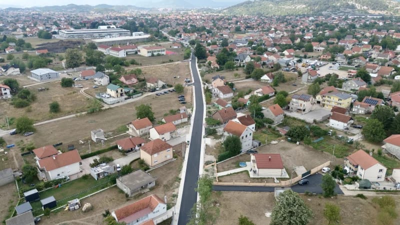 Kovačević: Završena rekonstrukcija Školske ulice, nastavak dionice u narednom periodu